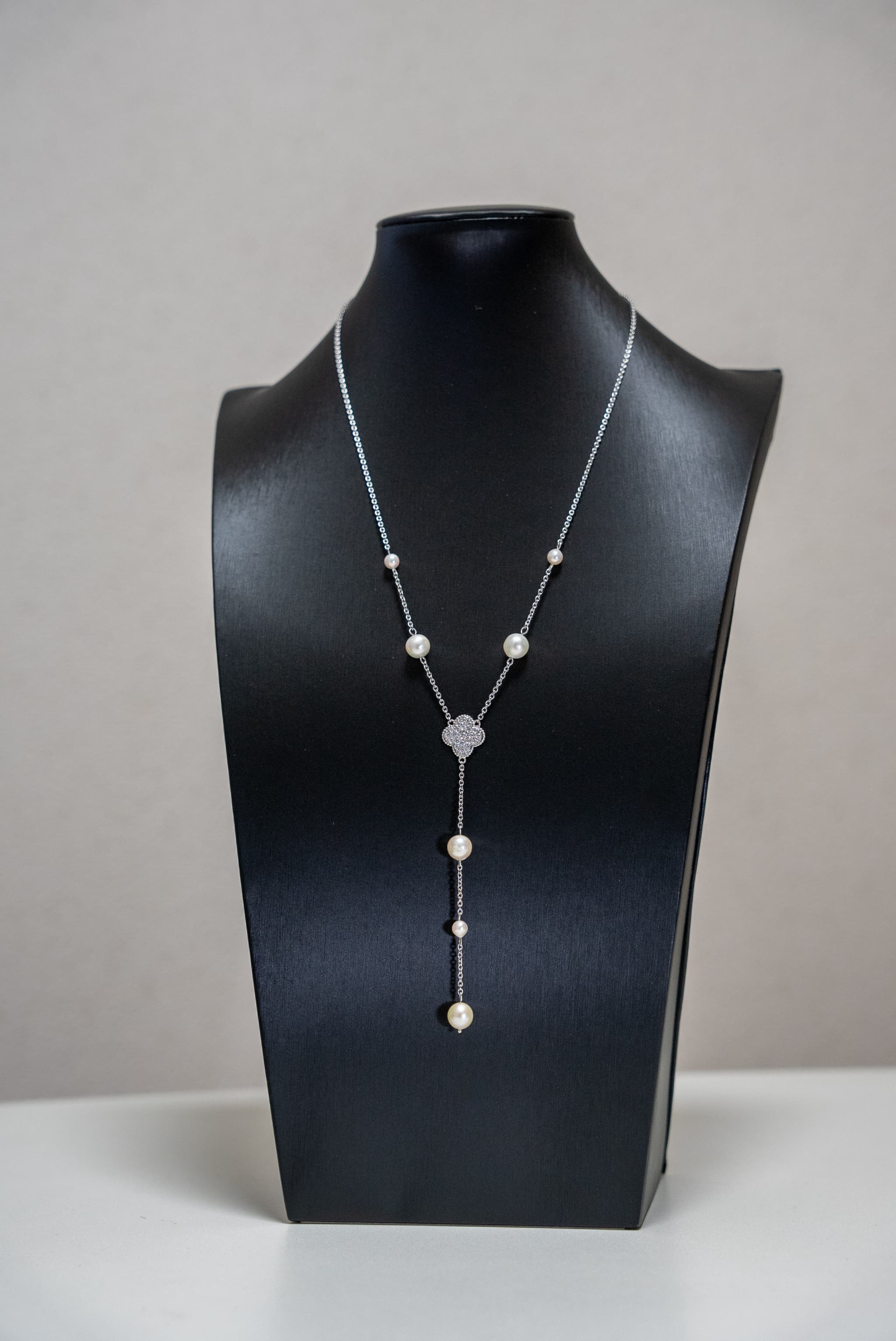 A Hi Me エレガント真珠Y字ネックレス