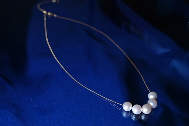 18金ベネチアンチェーン 花珠真珠5珠スルーネックレス